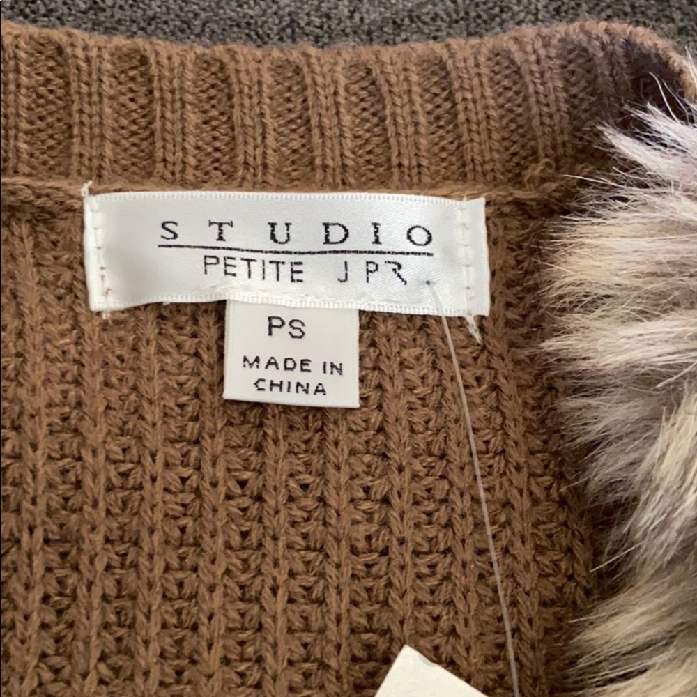 Studio by JPR Faux Fur Vest - Picture 5 of 5